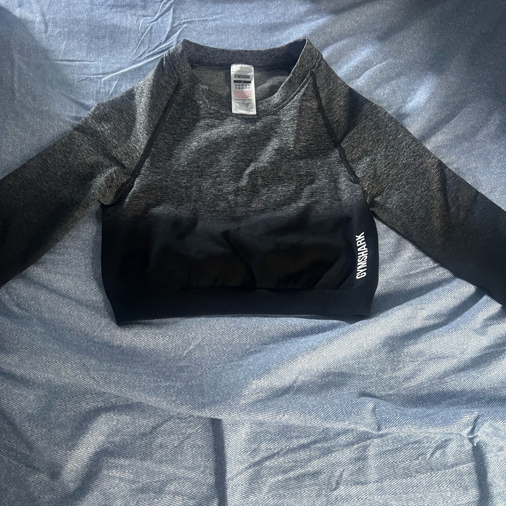 Gymshark long sleeved crop top